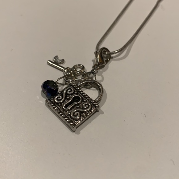 3/$10 🎁 Locket and Key Necklace With Blue “Gem” - Picture 2 of 3